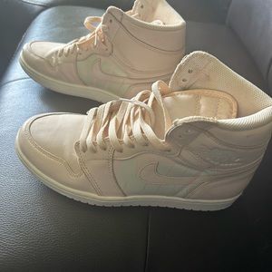2018
Air Jordan 1 Retro High OG 'Guava Ice'